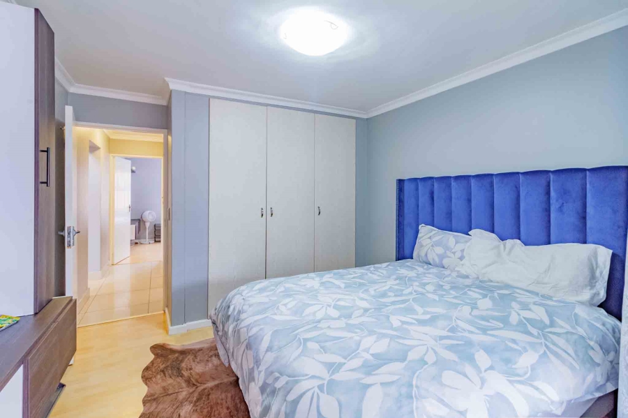 3 Bedroom Property for Sale in Royal Ascot Western Cape